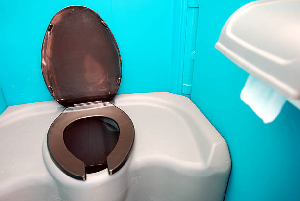 Best Affordable portable toilet rental  in St John, MO