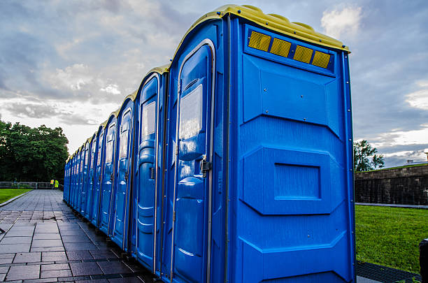 Best Portable bathroom rental  in St John, MO